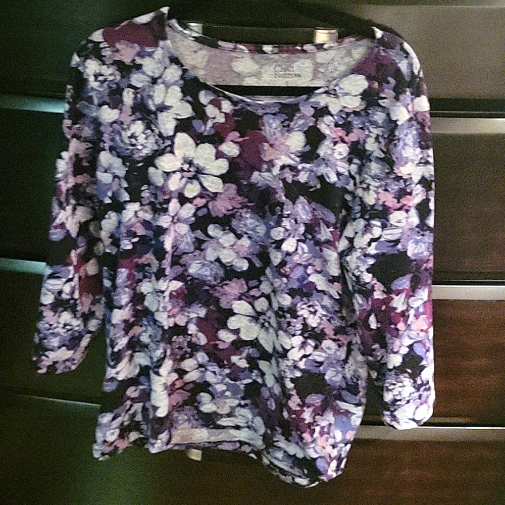 3/$12 Lightweight soft sweater from croft and barrow